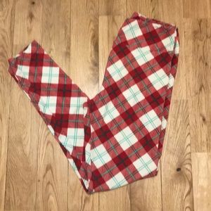 Lularoe Holiday Plaid 2018 leggings!